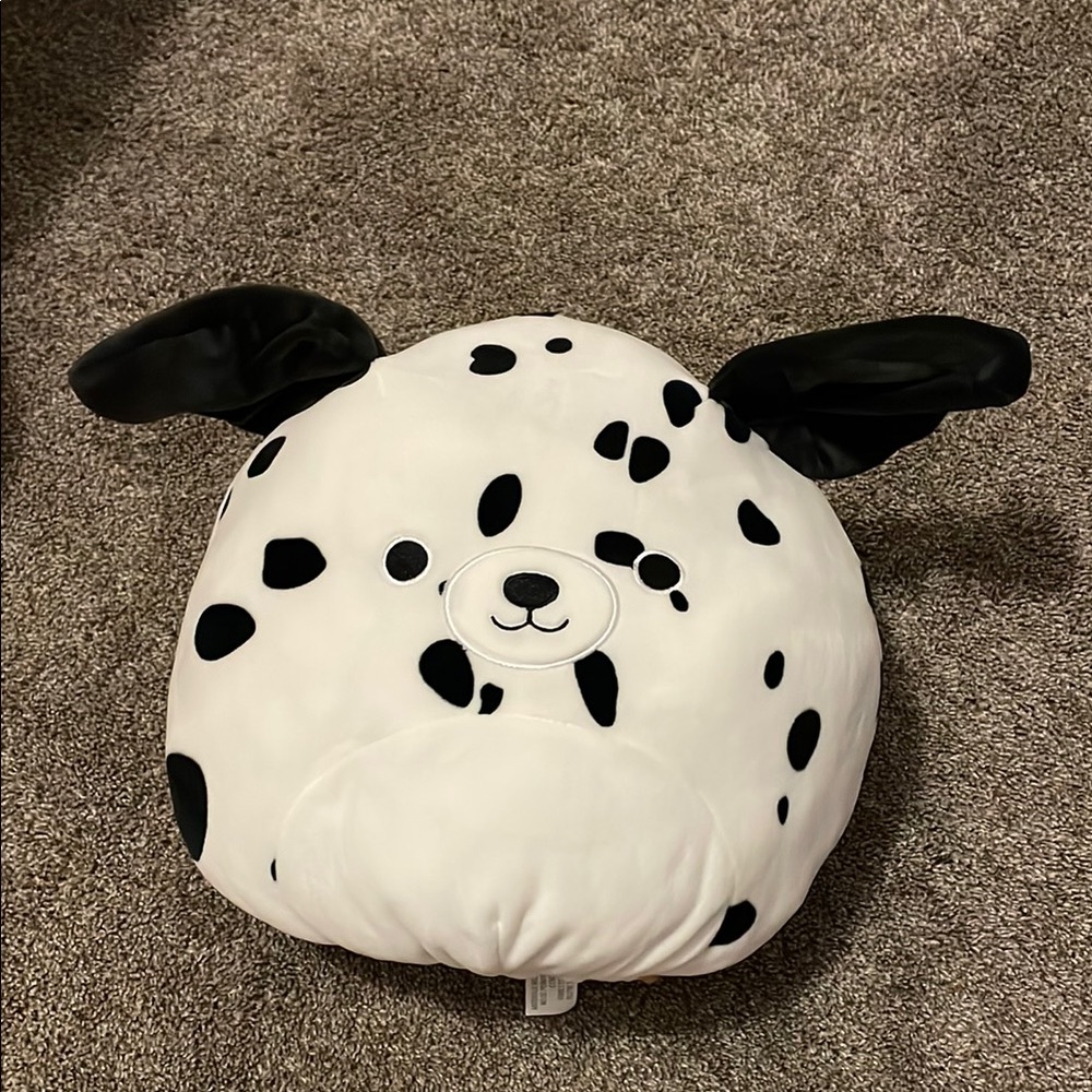 Squishmallows Flipmallow Black and White Dalmatian and Brown and white Corgi.